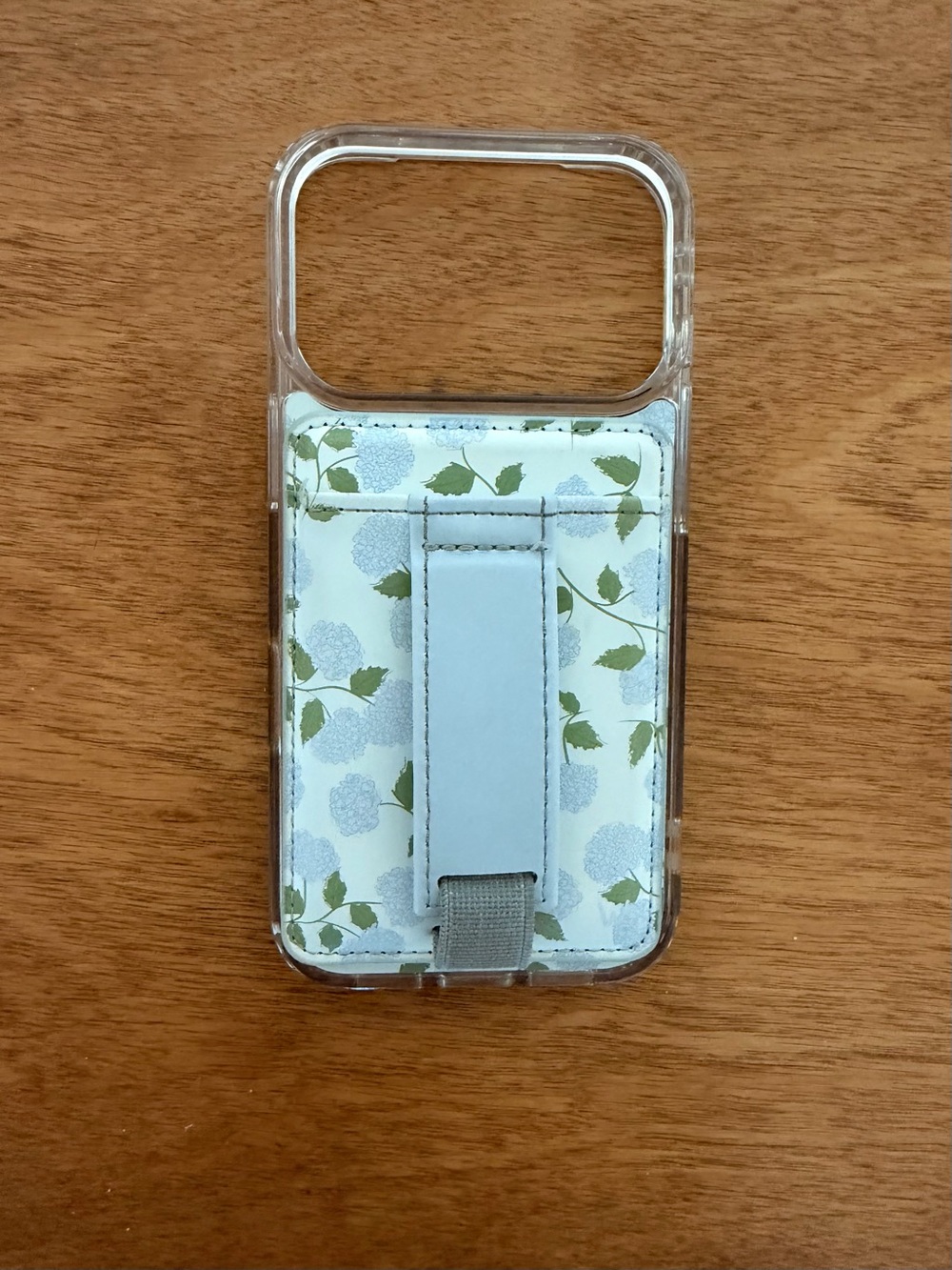 iPhone 17 pro (not max) Walli case